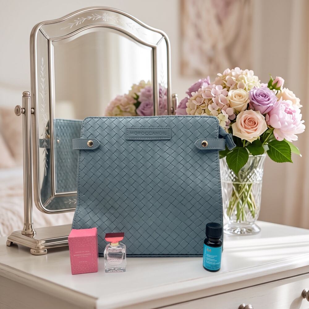 Moroccanoil Woven Cosmetic Bag set (fragrance and hair treatment)